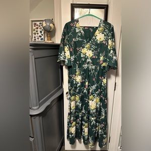 Beautiful floral Tuckernuck Maxi